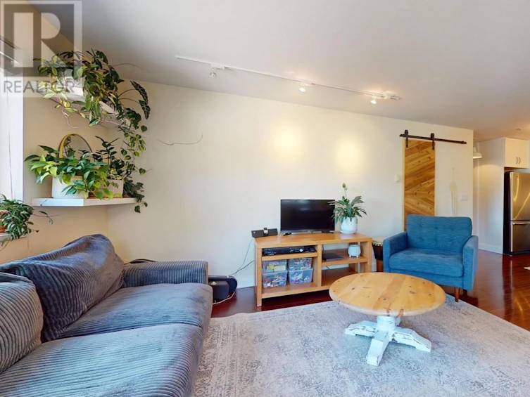 E201-40180 Willow Crescent, Squamish, BC, V8B 0M3 - 9