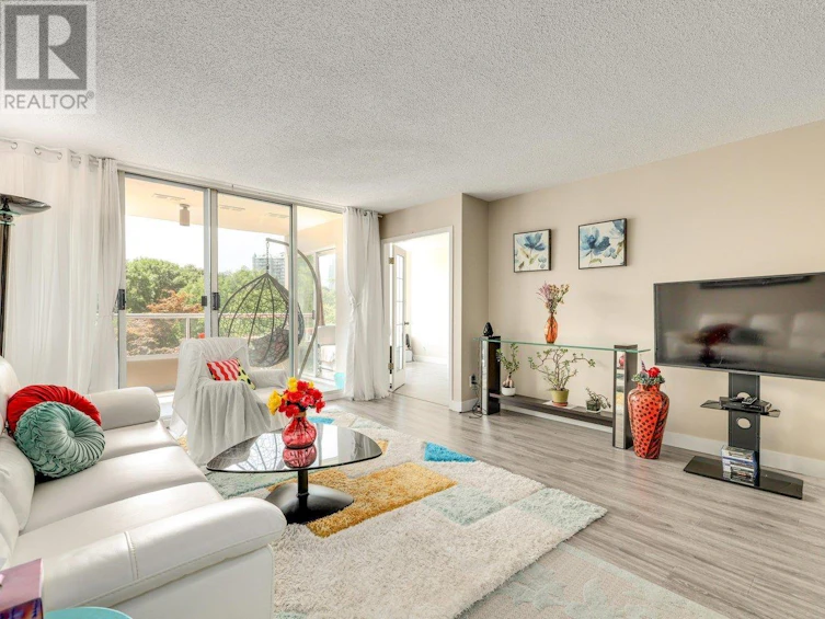 305-1065 Quayside Drive, New Westminster, BC, V3M 1C5 - 3