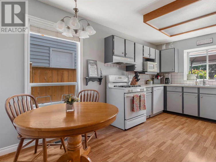 3435 Manning Place, North Vancouver, BC, V7H 2P5 - 18