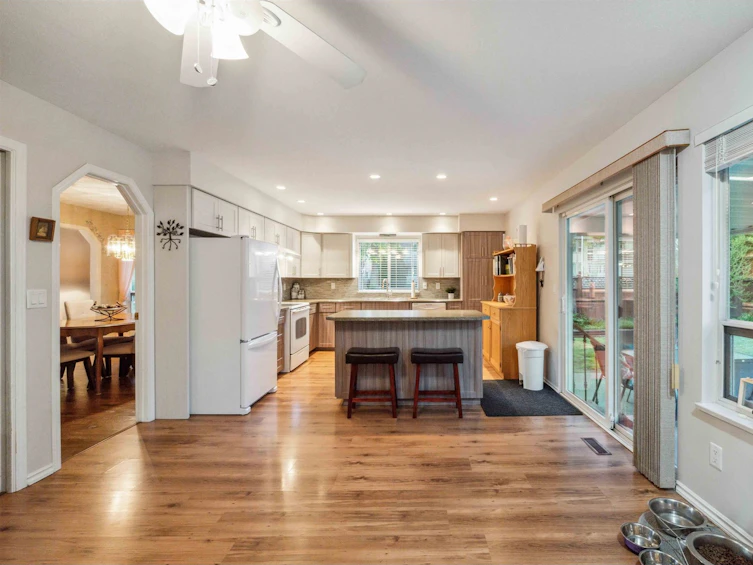 8932 143a Street, Surrey, BC, V3V 7P7 - 16