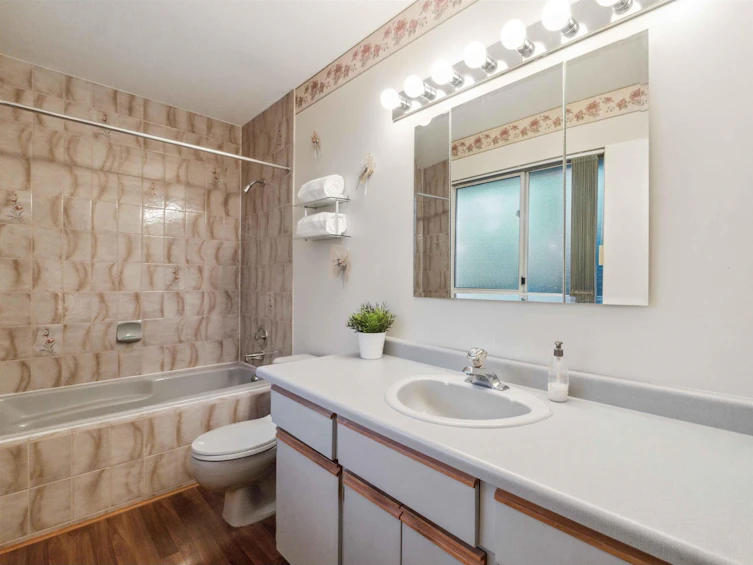 8932 143a Street, Surrey, BC, V3V 7P7 - 35