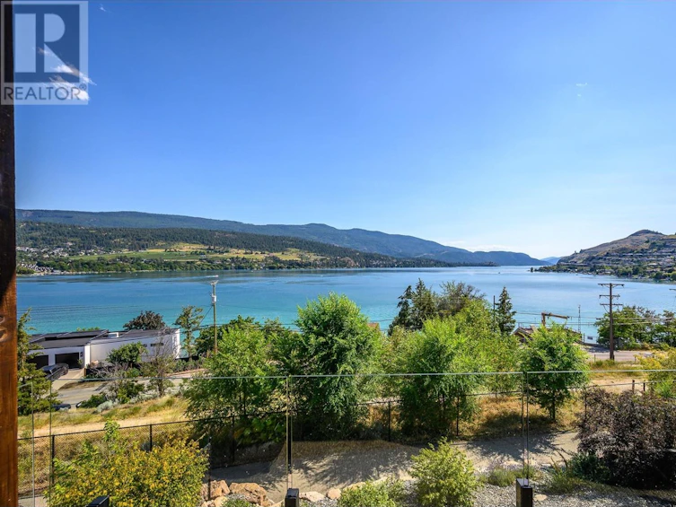 7334 Pointe Sage Crescent, Coldstream, BC, V1B 4A5 - 14