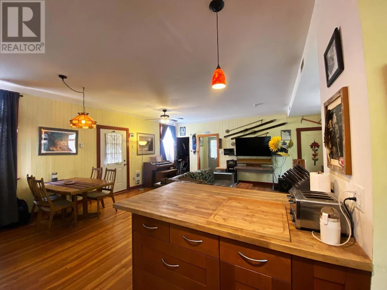 3880 Pioneer Road, Pemberton, BC, V0K 1P0 - 5