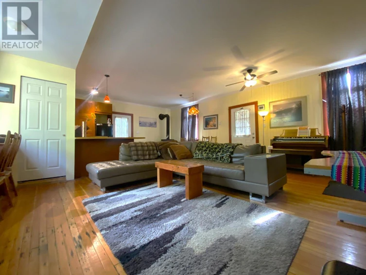 3880 Pioneer Road, Pemberton, BC, V0K 1P0 - 8