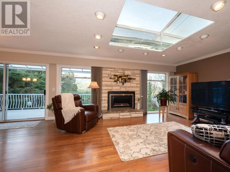 481 Mcgill Drive, Port Moody, BC, V3H 1T8 - 3