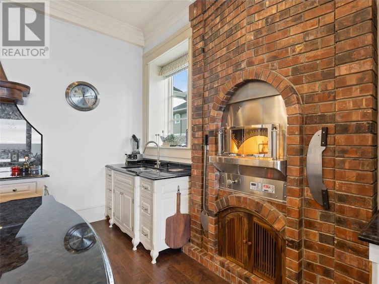 3588 Lakeshore Road, Kelowna, BC, V1W 3L5 - 23