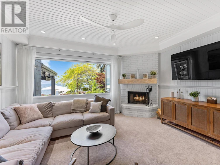 3588 Lakeshore Road, Kelowna, BC, V1W 3L5 - 30