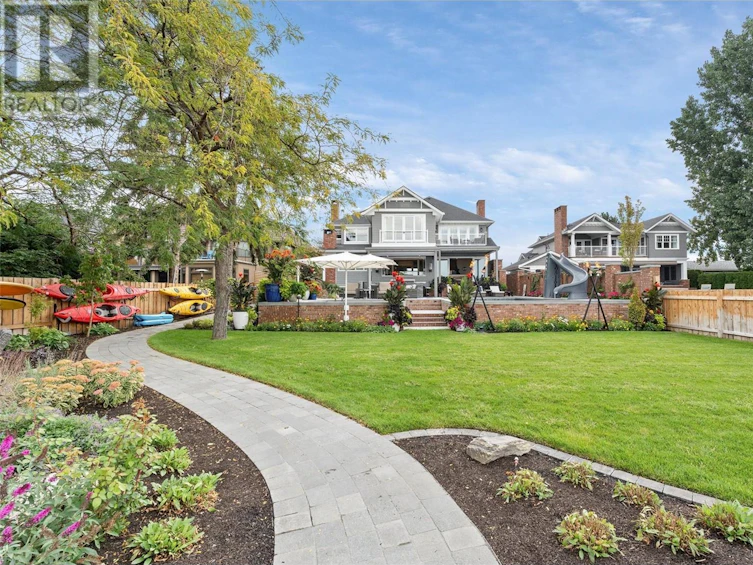 3588 Lakeshore Road, Kelowna, BC, V1W 3L5 - 7