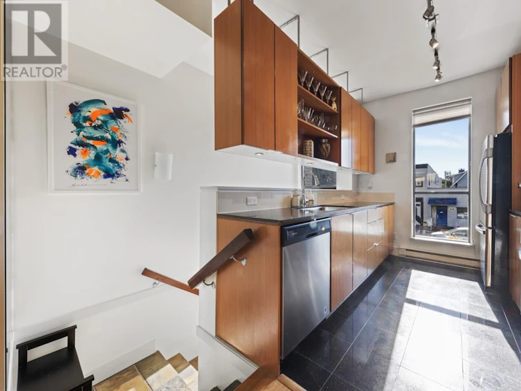 3804 Commercial Street, Vancouver, BC, V5N 4G2 - 18