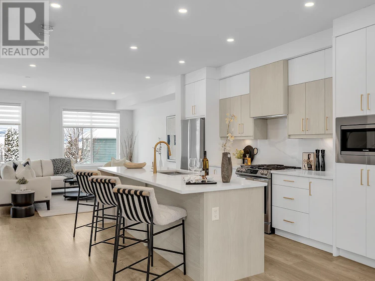 106-5300 Main Street, Kelowna, BC, V1W 4V1