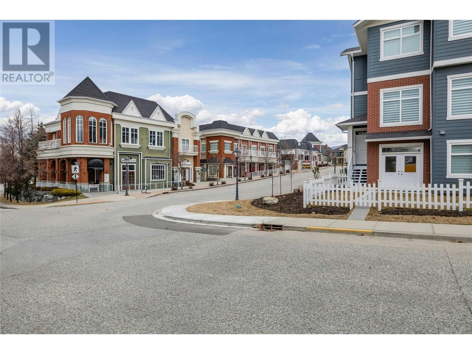 106-5300 Main Street, Kelowna, BC, V1W 4V1 - 44