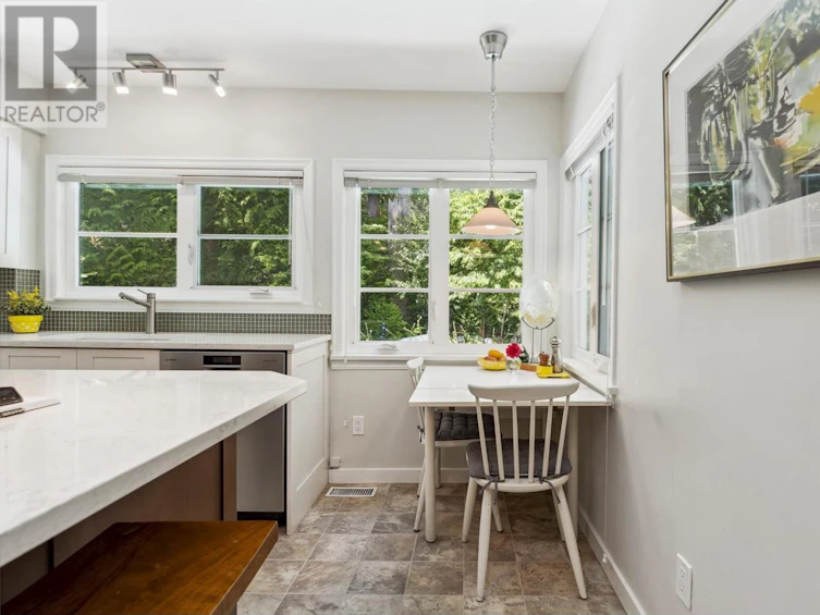 1380 Doran Road, North Vancouver, BC, V7K 1M9 - 13
