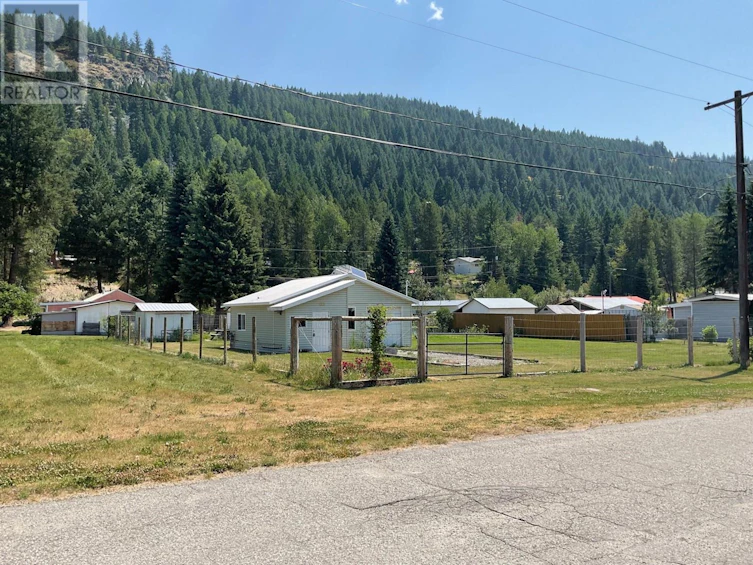 618 N Kimberley Avenue, Greenwood, BC, V0H 1J0 - 2
