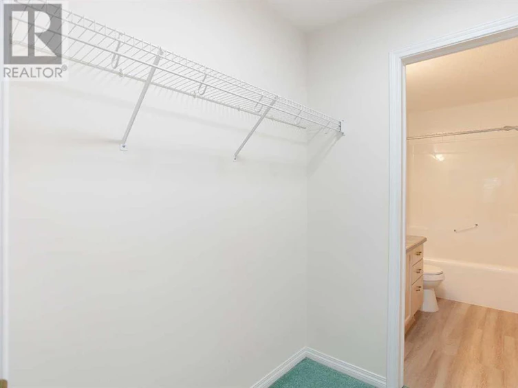 107,-4507 45 Street Southwest, Calgary, AB, T3E 6K7 - 15