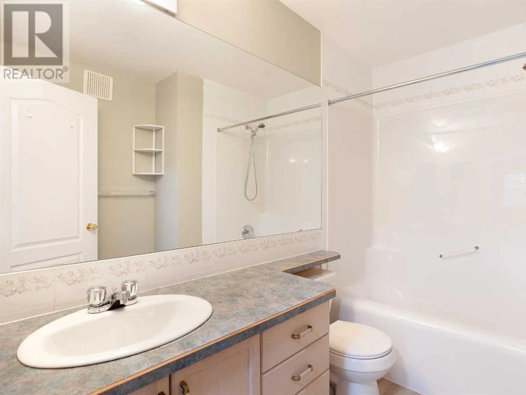107,-4507 45 Street Southwest, Calgary, AB, T3E 6K7 - 16