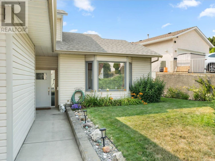 1469 Sunshine Crt Court, Kamloops, BC, V2E 2M3 - 17