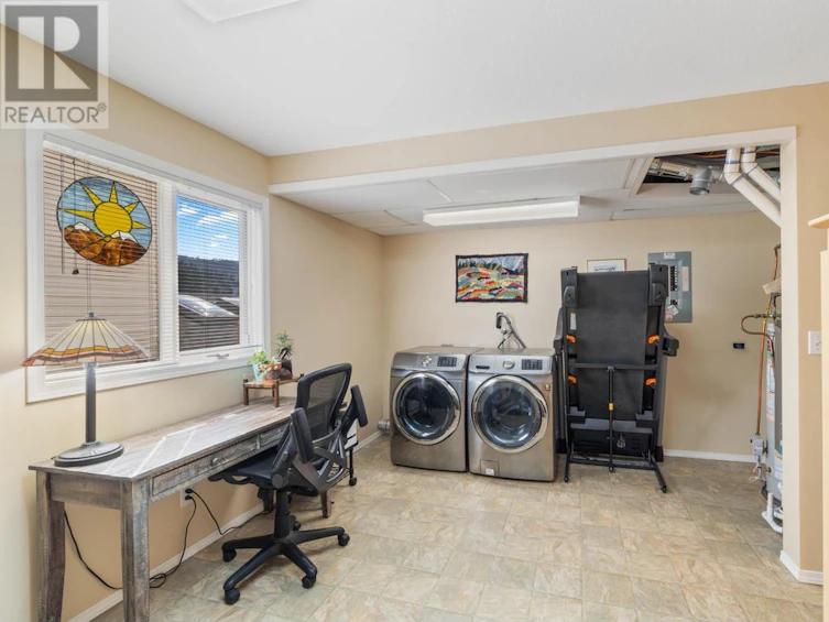 1469 Sunshine Crt Court, Kamloops, BC, V2E 2M3 - 21