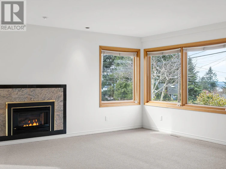2740 Chesterfield Avenue, North Vancouver, BC, V7N 3M4 - 12