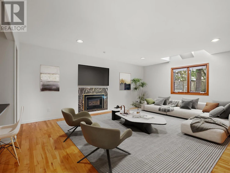 2740 Chesterfield Avenue, North Vancouver, BC, V7N 3M4 - 16