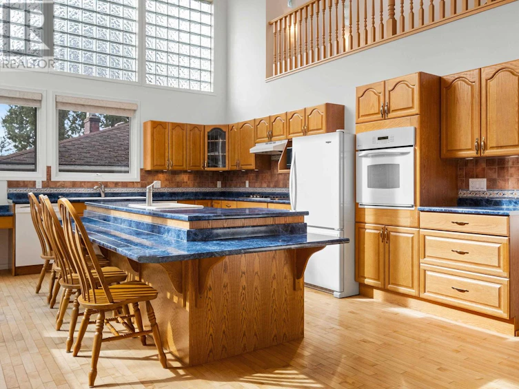 2740 Chesterfield Avenue, North Vancouver, BC, V7N 3M4 - 4