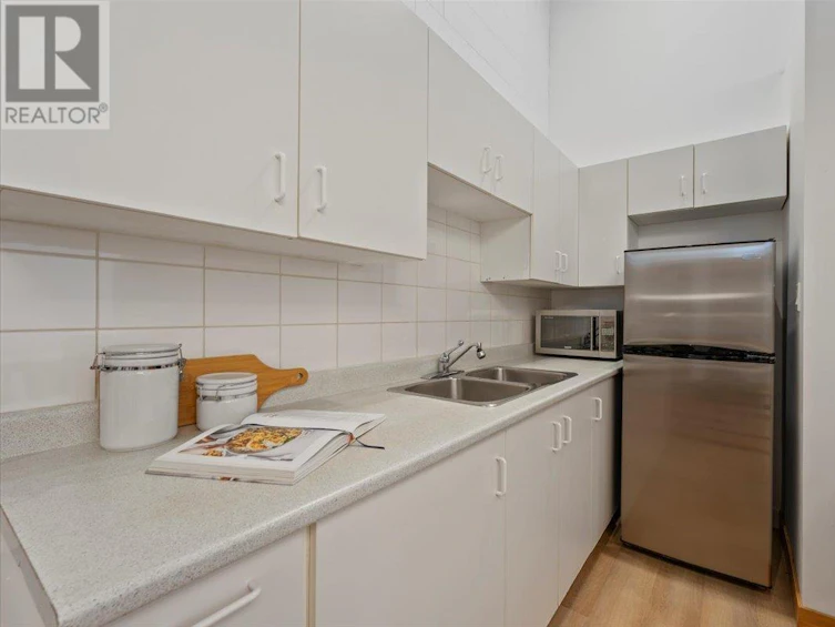 6-280 East 6th Avenue, Vancouver, BC, V5T 1J8 - 11