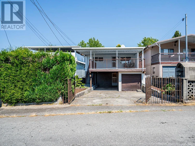 2476 East 29th Avenue, Vancouver, BC, V5R 1T9 - 34