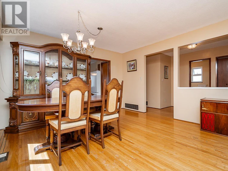 2476 East 29th Avenue, Vancouver, BC, V5R 1T9 - 6