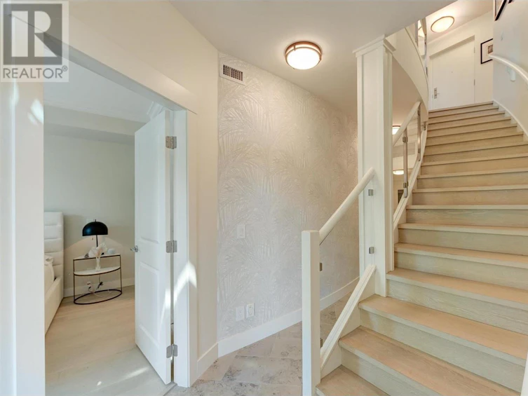 112-2901 Abbott Street, Kelowna, BC, V1Y 1G7 - 3