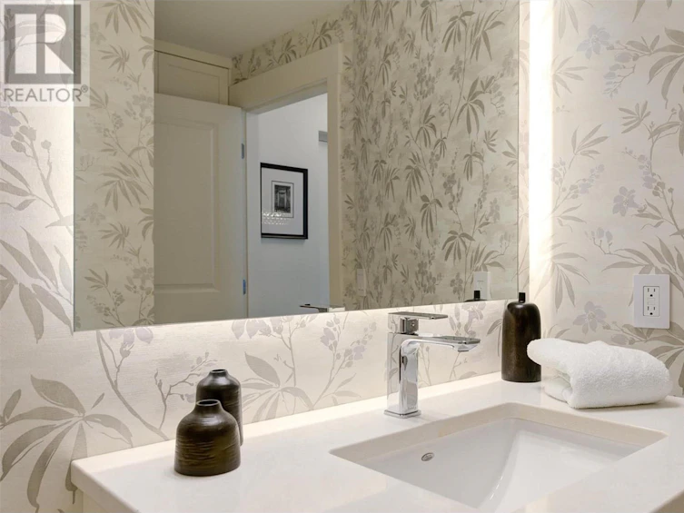 112-2901 Abbott Street, Kelowna, BC, V1Y 1G7 - 30