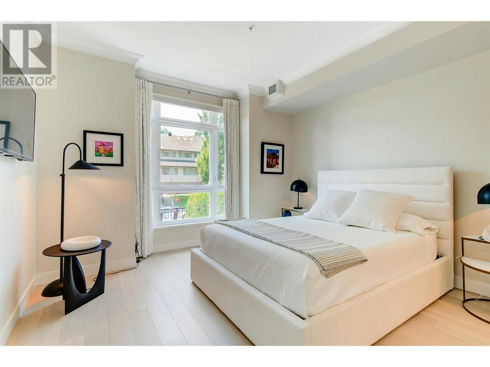 112-2901 Abbott Street, Kelowna, BC, V1Y 1G7 - 35