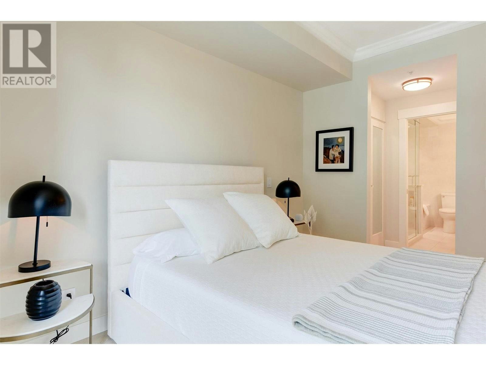 112-2901 Abbott Street, Kelowna, BC, V1Y 1G7 - 36