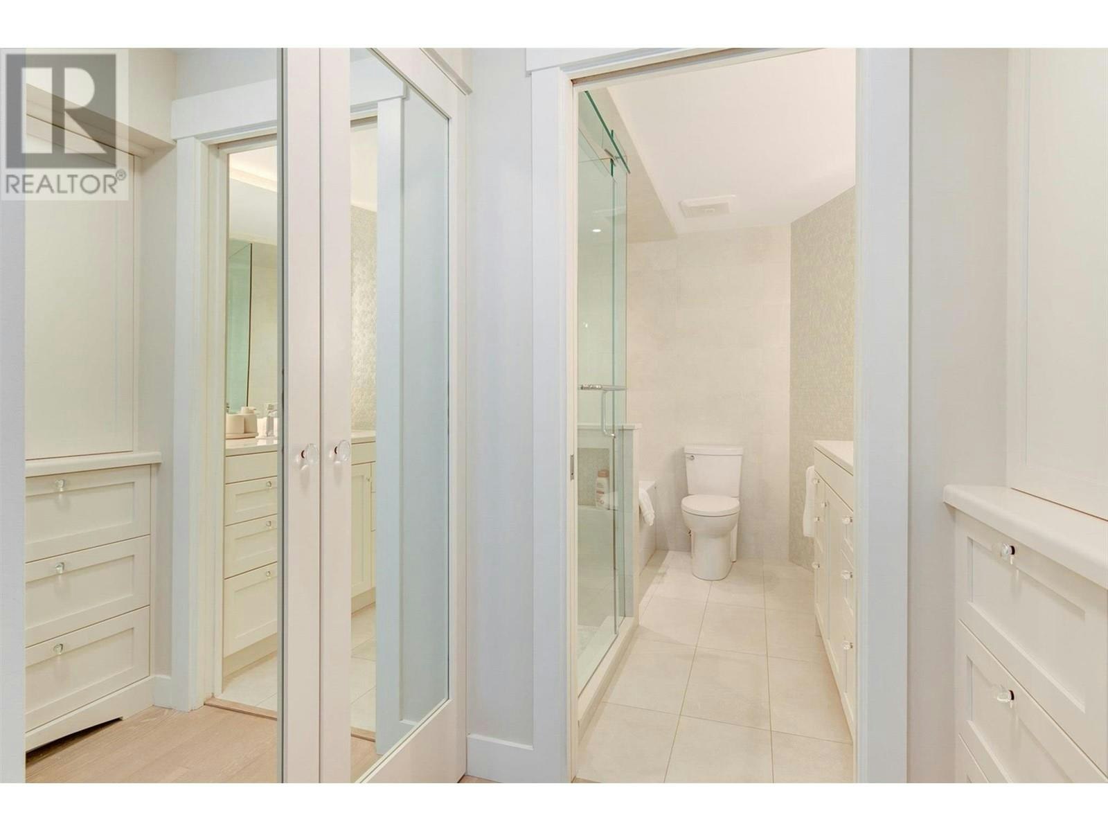 112-2901 Abbott Street, Kelowna, BC, V1Y 1G7 - 37