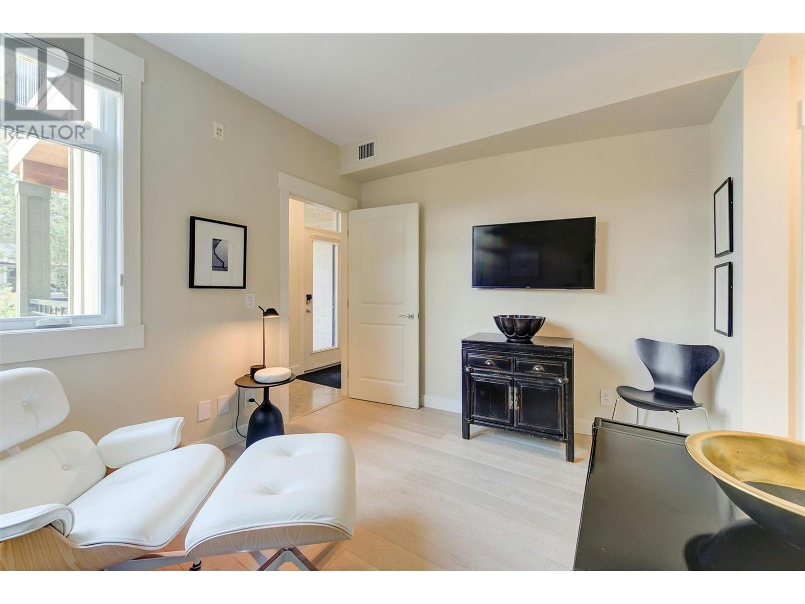 112-2901 Abbott Street, Kelowna, BC, V1Y 1G7 - 45