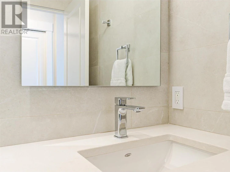 112-2901 Abbott Street, Kelowna, BC, V1Y 1G7 - 47