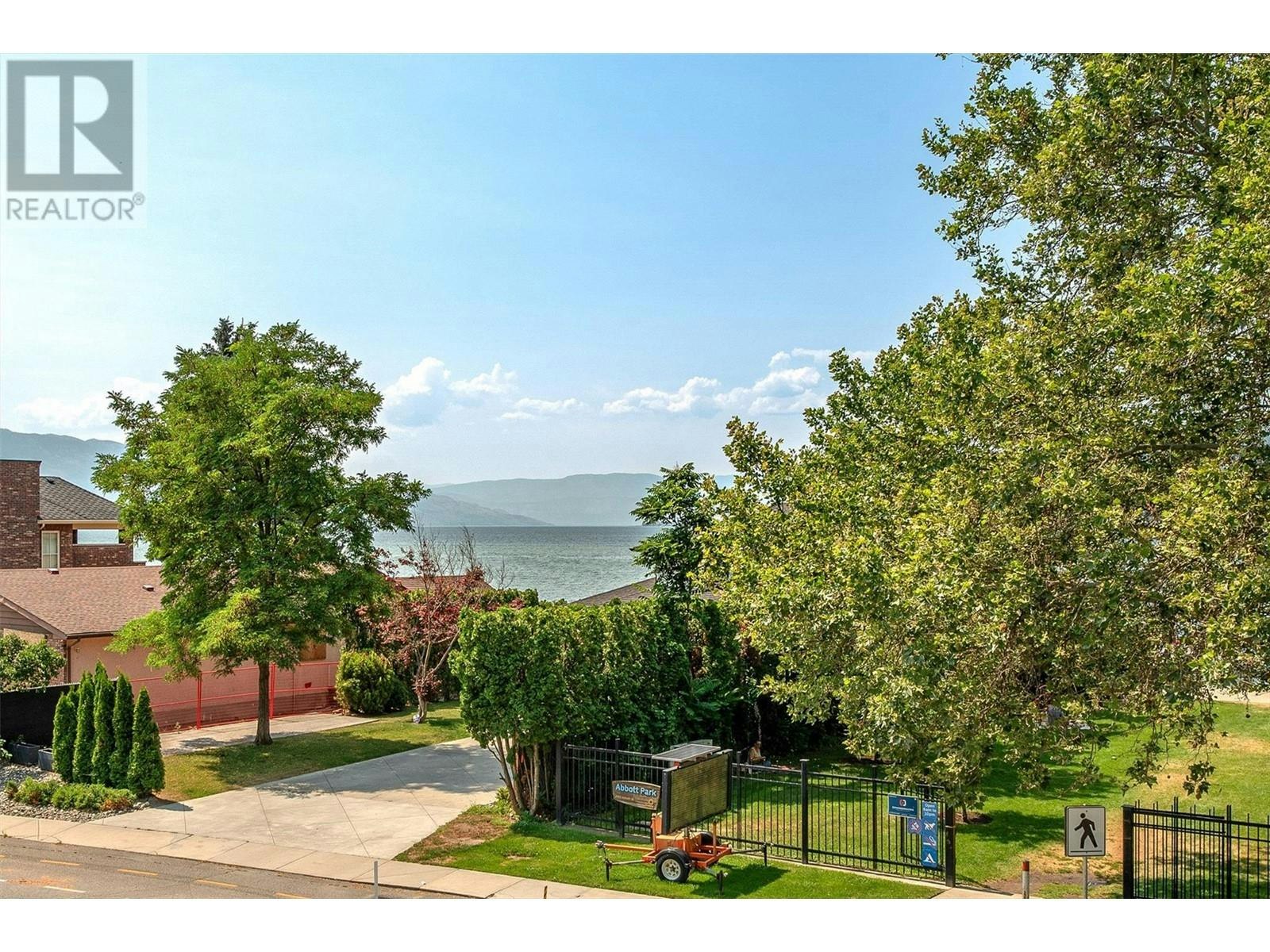 112-2901 Abbott Street, Kelowna, BC, V1Y 1G7 - 55