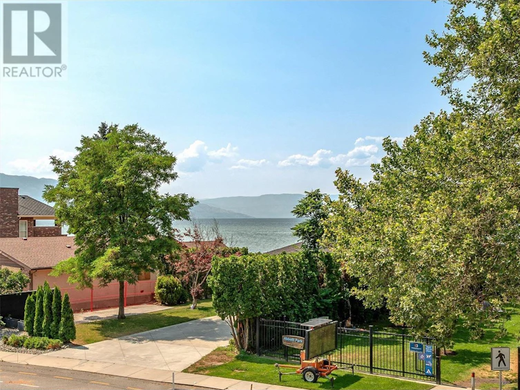 112-2901 Abbott Street, Kelowna, BC, V1Y 1G7 - 55