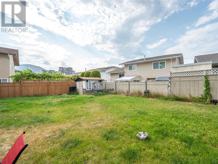 119 Yorkton Avenue, Penticton, BC, V2A 3V3 - 34