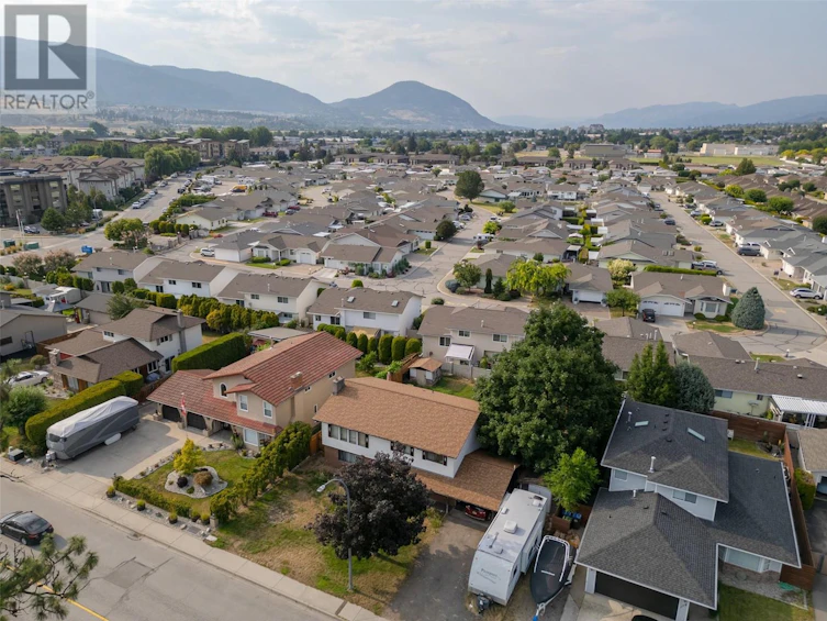 119 Yorkton Avenue, Penticton, BC, V2A 3V3 - 44