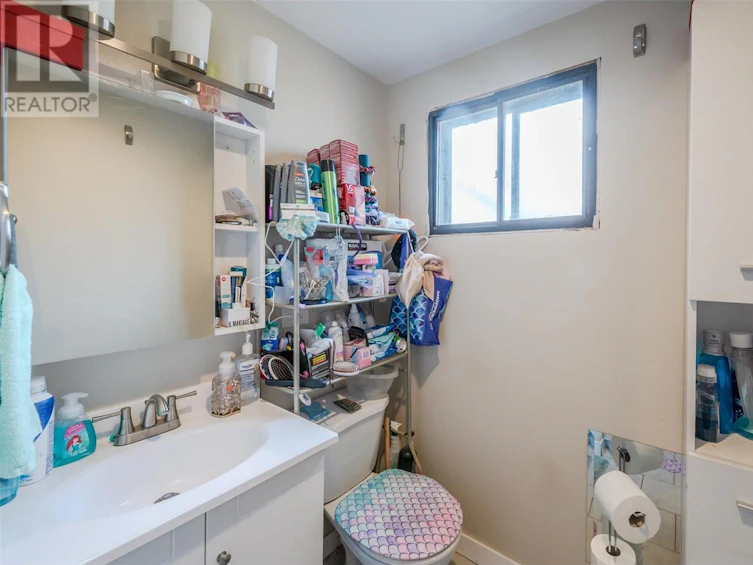 119 Yorkton Avenue, Penticton, BC, V2A 3V3 - 9