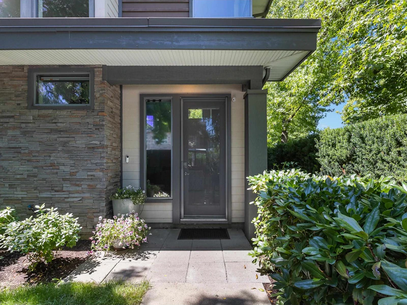 1 - 2603 162nd Street, Surrey BC V3Z 2L4