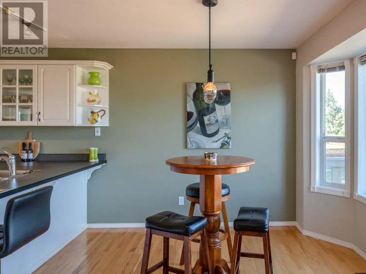 1893 Sandstone Drive, Penticton, BC, V2A 8Y6 - 10