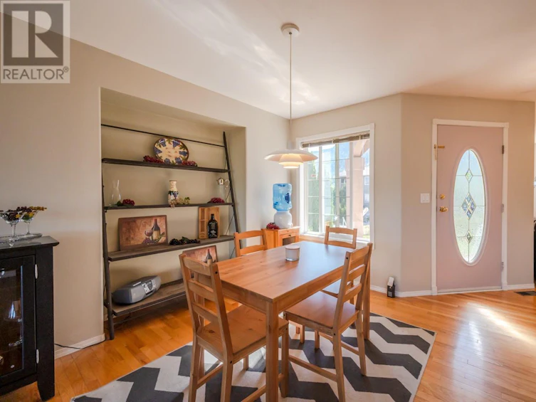 1893 Sandstone Drive, Penticton, BC, V2A 8Y6 - 17