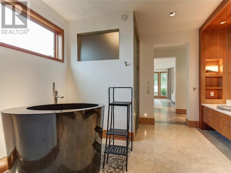 2463 Whitworth Road, West Kelowna, BC, V4T 2K5 - 32