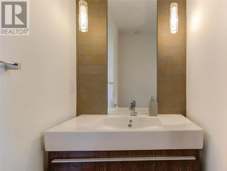 2463 Whitworth Road, West Kelowna, BC, V4T 2K5 - 45
