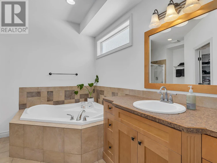 4813 Dillon Place, Kelowna, BC, V1W 5B3 - 22