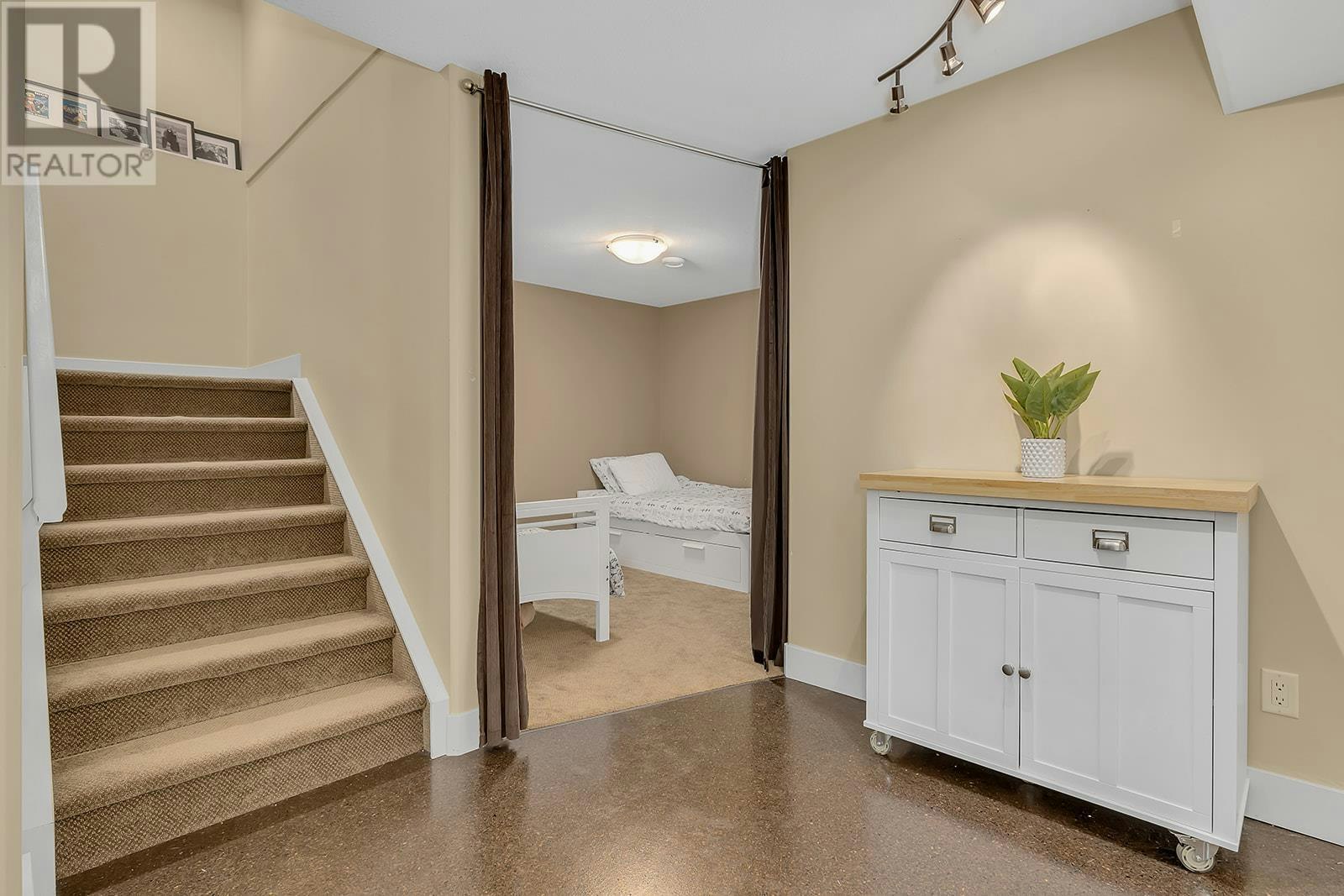 4813 Dillon Place, Kelowna, BC, V1W 5B3 - 31