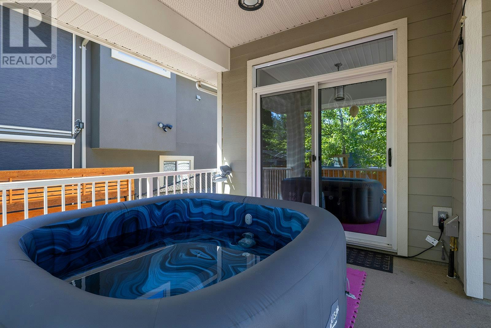 4813 Dillon Place, Kelowna, BC, V1W 5B3 - 48