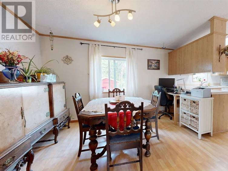 6882 Stokes Road, 100 Mile House, BC, V0K 2E2 - 11