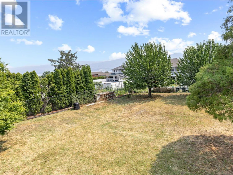 2169 Peters Road, West Kelowna, BC, V4T 2C3 - 23