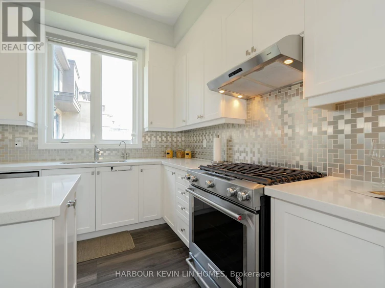 15 Seager Street, Richmond Hill, ON, L4S 0H1 - 15